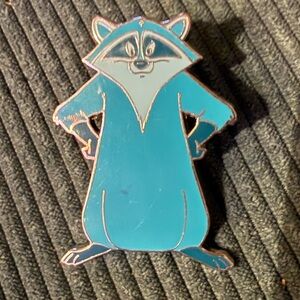 Disney Pocahontas  Meeko Enamel Pin